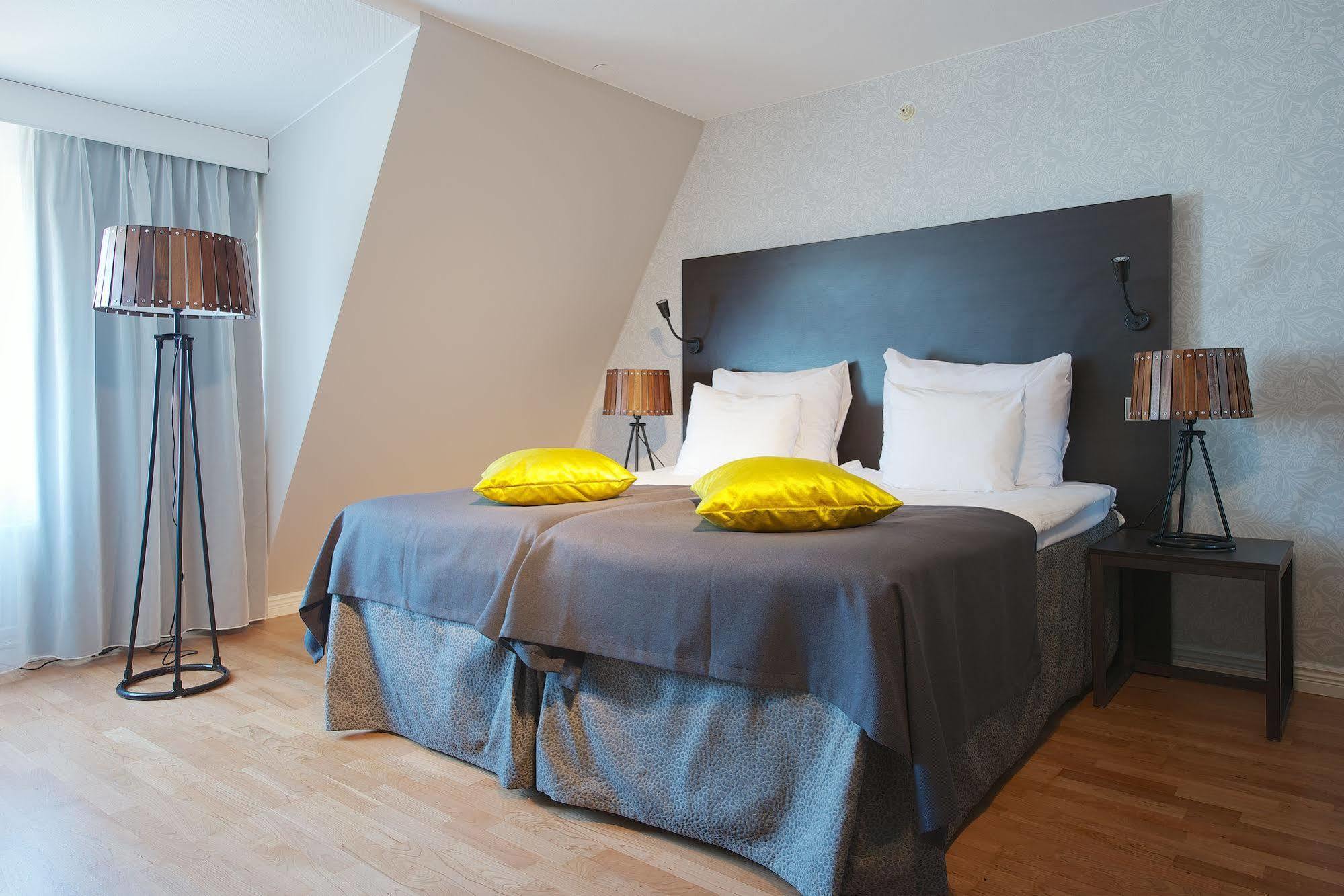 Home Hotel Plaza Karlstad Exterior photo